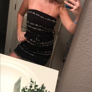 strapless black dress